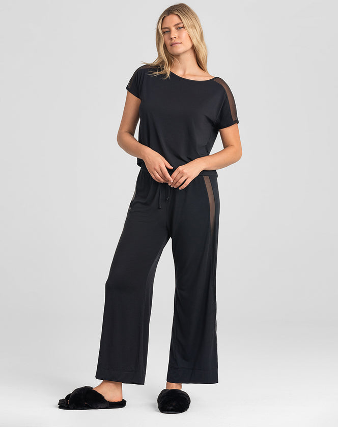 Honeylove BlissWear Short Sleeve Top
Honeylove BlissWear Short Sleeve Top
